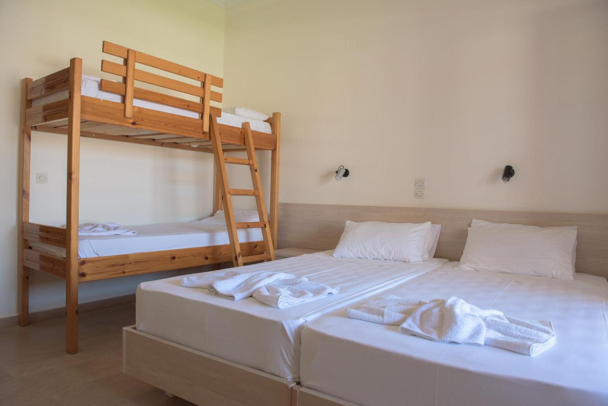 Alkyon Beach Hotel Agios Georgios Pagon Ngoại thất bức ảnh