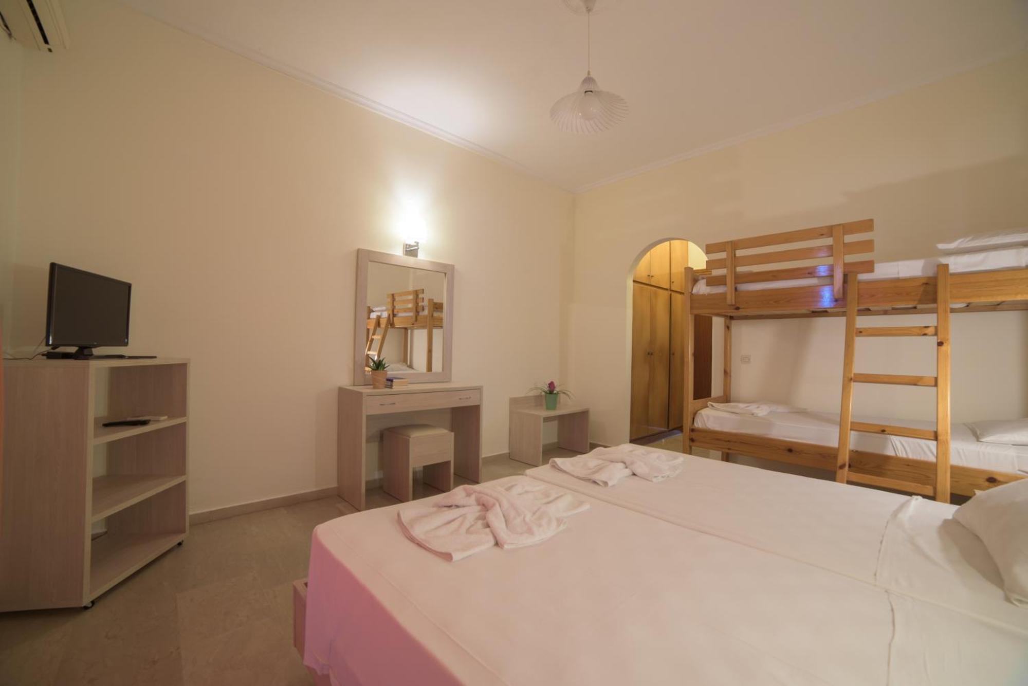 Alkyon Beach Hotel Agios Georgios Pagon Ngoại thất bức ảnh