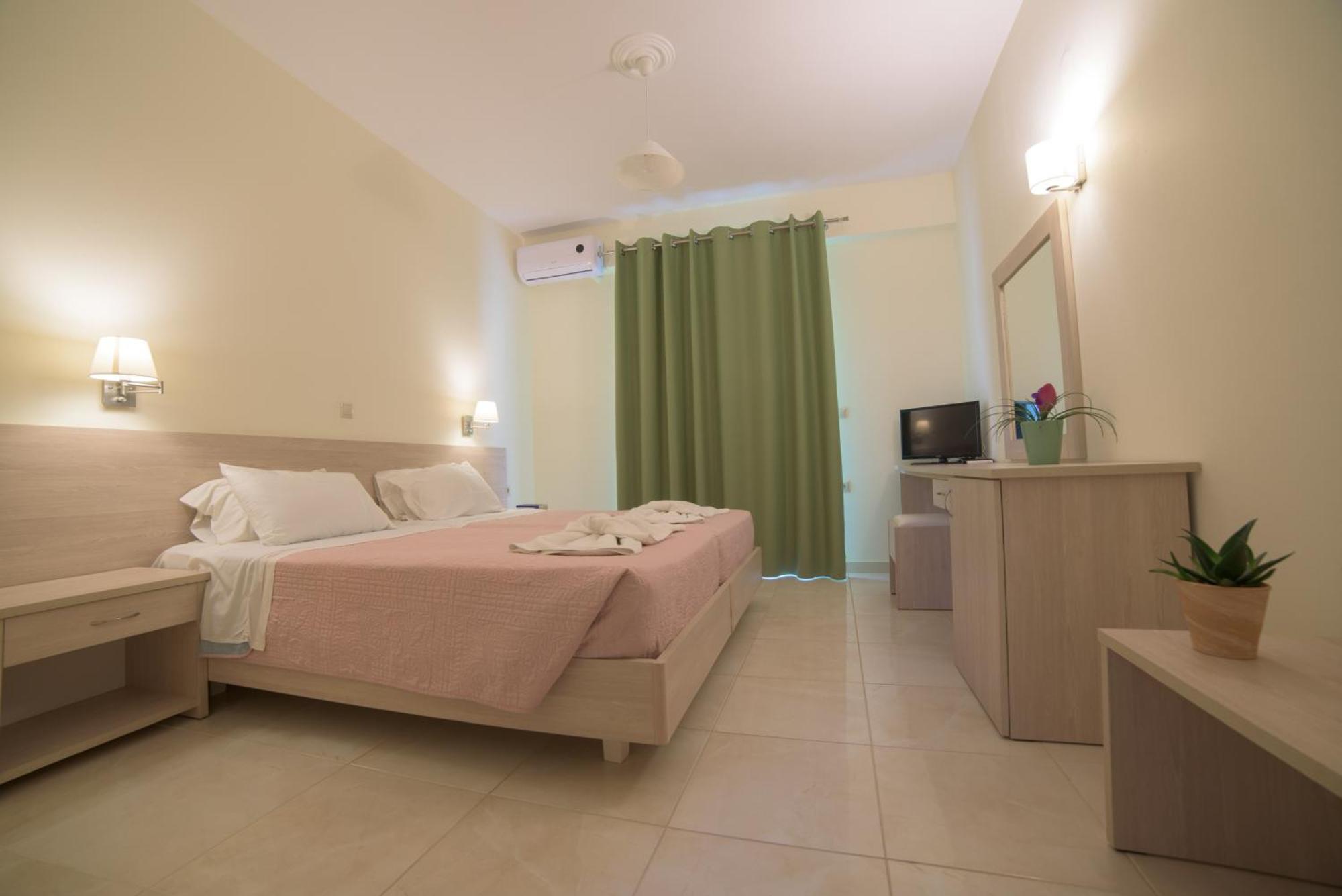 Alkyon Beach Hotel Agios Georgios Pagon Ngoại thất bức ảnh