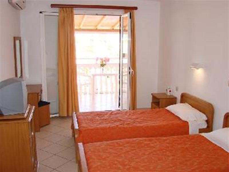 Alkyon Beach Hotel Agios Georgios Pagon Ngoại thất bức ảnh