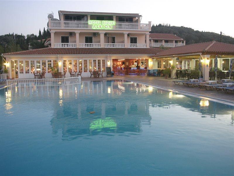 Alkyon Beach Hotel Agios Georgios Pagon Ngoại thất bức ảnh